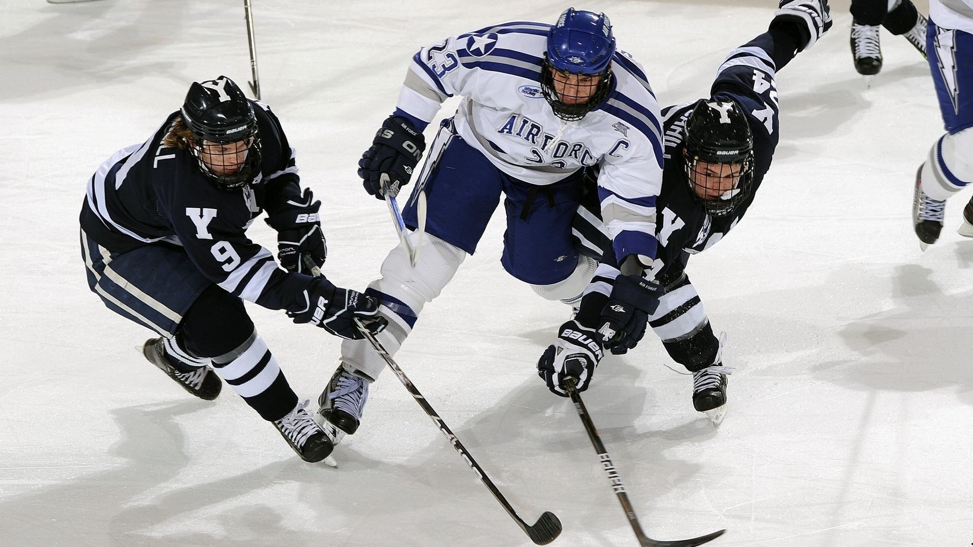 威廉希尔体育_火爆对抗展现球员风采 为胜利全力拼搏点燃赛场激情